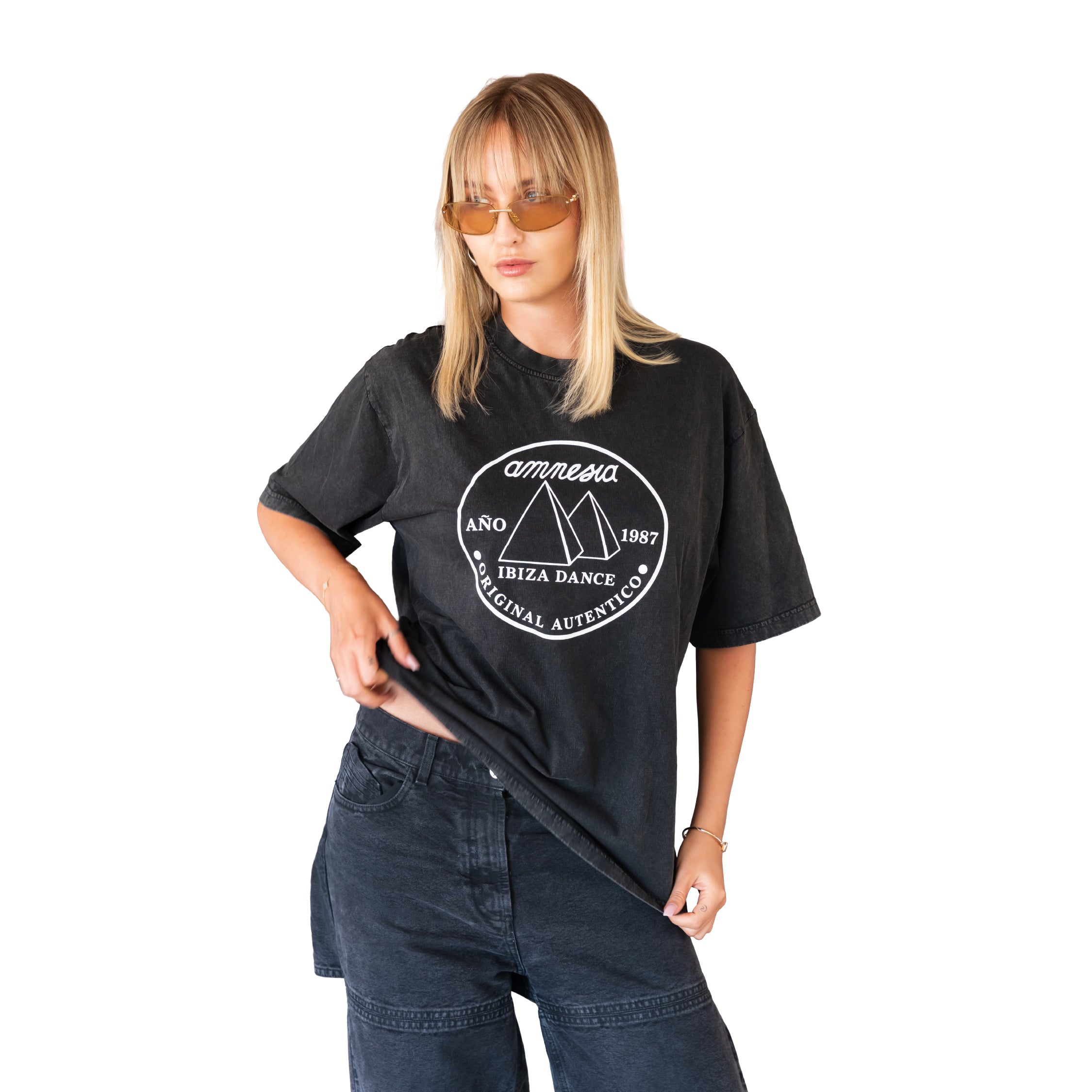 AMNESIA 1987 VINTAGE T-SHIRT