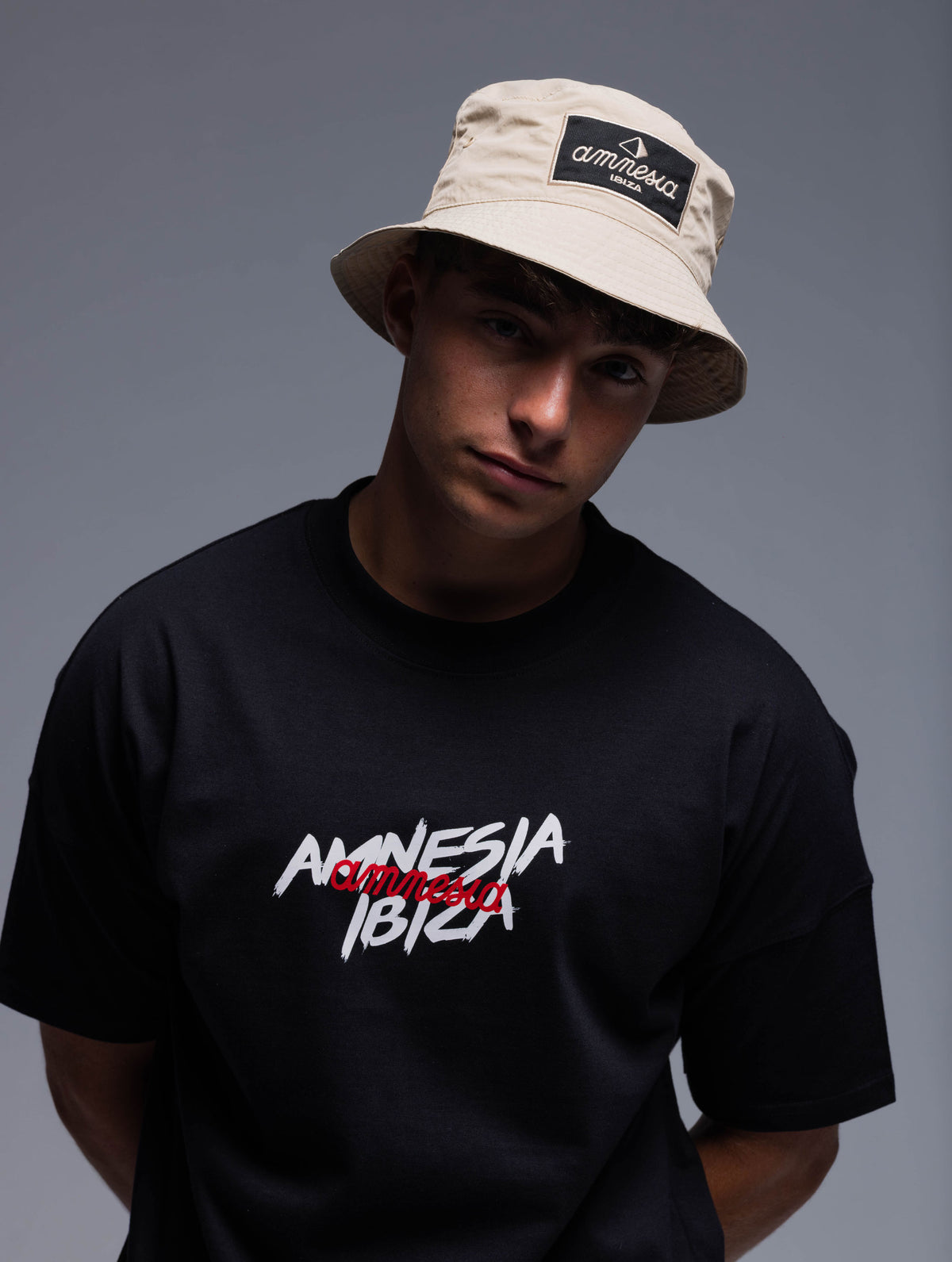 AMNESIA BUCKET HAT BEIGE
