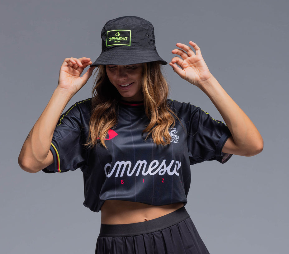 AMNESIA BUCKET HAT BLACK