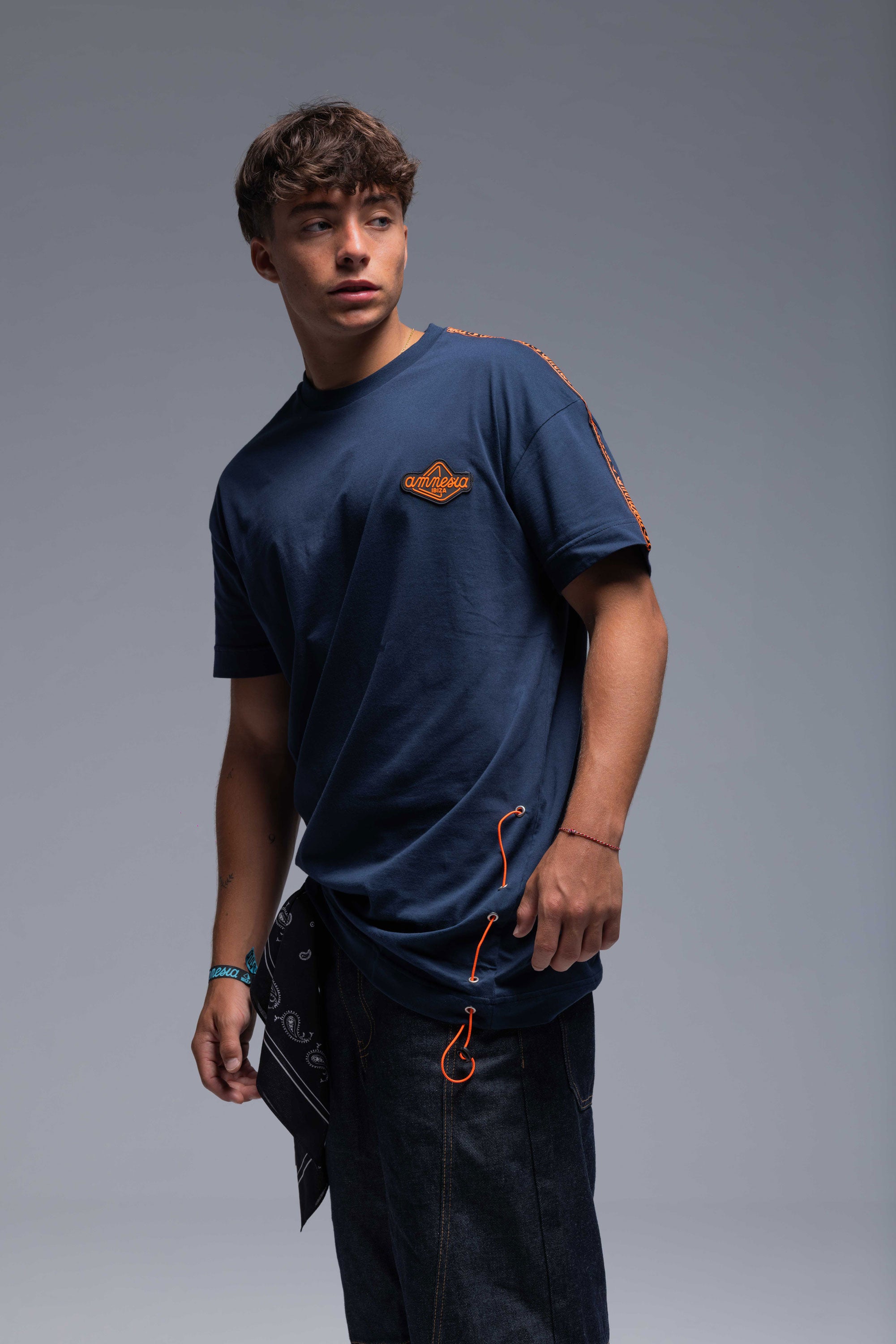 AMNESIA ORANGE & BLUE T-SHIRT